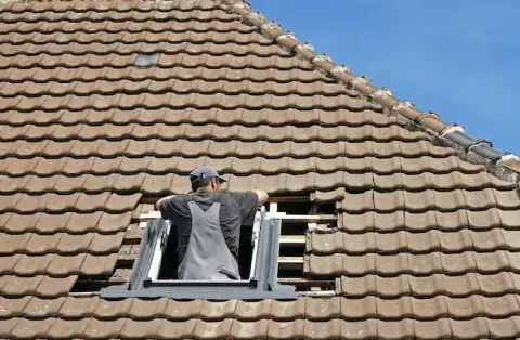 Pose de velux - Saint-Nicolas-de-Bourgueil